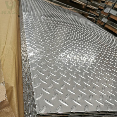Customized Stainless Steel Checker Plate Pattern Embossed SS Decorative Sheets