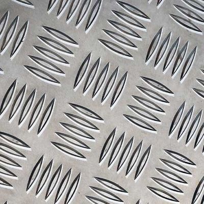 3mm 5mm Anti Slip SS Checkered Sheet With Pattern Hot Rolled Stainless Steel Sheet